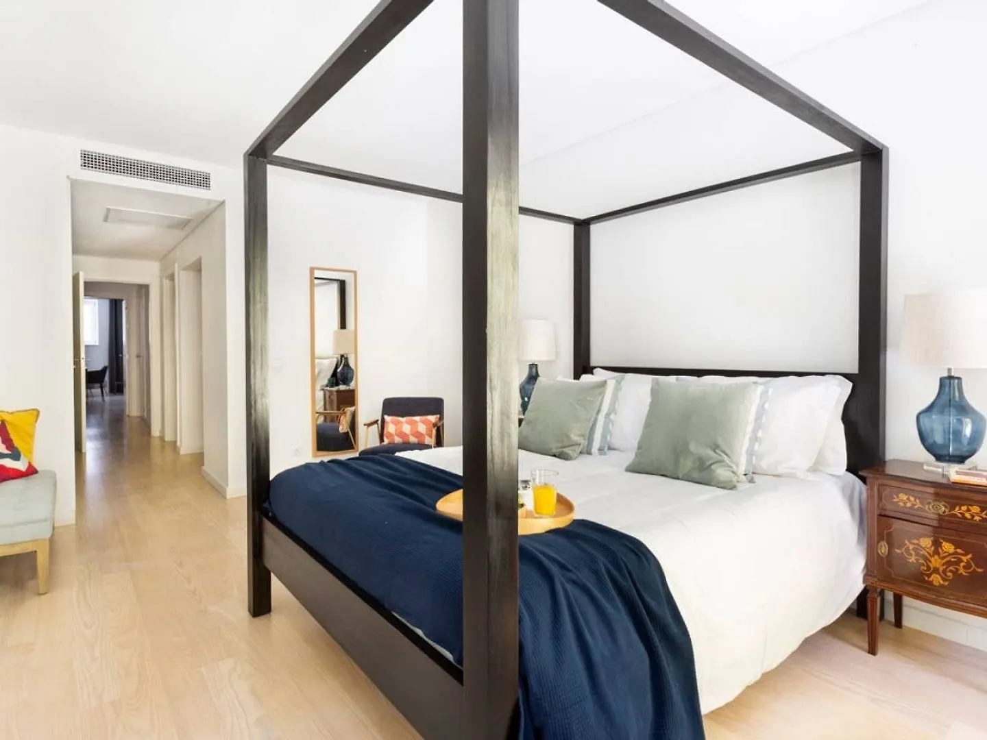 Lisboa Altido Bright And Elegant 1Br Home With Workspace And Huge Terrace In Pena, Close By Viewpoint شقة